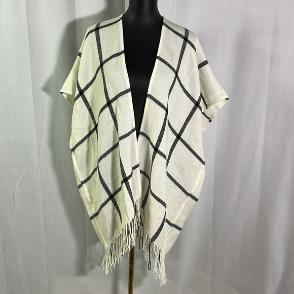 LOFT Black & White Plaid Fringed Open Front Poncho/Ruana - Picture 1 of 16